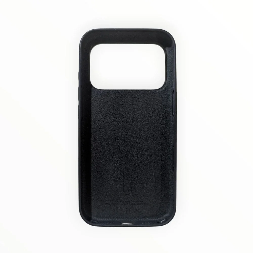Cc9-O Apple Case for iPhone 17 Pro Silicone with MagSafe & Camera Control